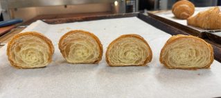 パンのテストを繰り返してはいるものの